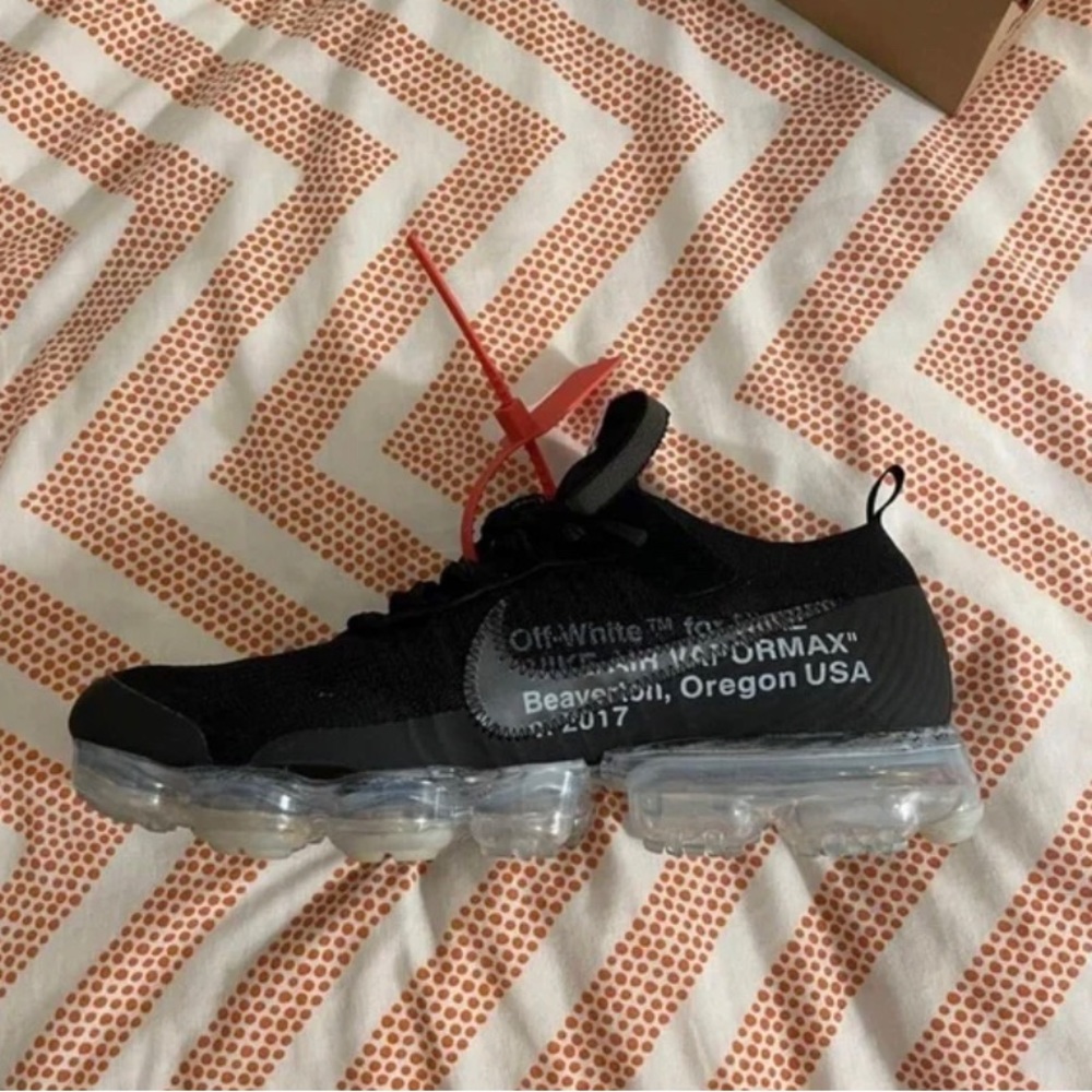 NIKE Off White Vapormax AUTHENTIC